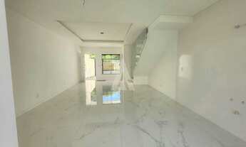 Imagem 3: Sobrado geminado com 1 suíte e 2 quartos à venda no bairro Bom Retiro em Joinville-SC por