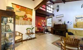 Imagem 2: Casa com 4 Quarto(s) e 2 banheiro(s) para Alugar, 200 m² por R$ 13500 / Mês