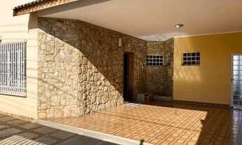 Imagem: Casa à venda e para alugar no Jardim Proença