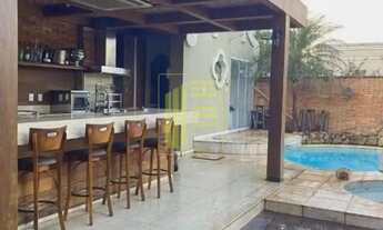 Imagem: Sobrado para aluguel possui 640 metros quadrados