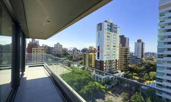 Imagem 2: Apartamento de alto padrão construtivo com 209 m² com 3 suítes e 4 vagas, para v