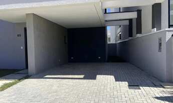 Imagem 2: Sobrado para Venda em Curitiba, Santa Cândida, 3 dormitórios, 3 suítes, 4 banheiros, 3 vag