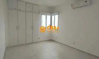 Imagem 6: Apartamento á Venda com 176m² com 4 Quartos e 1 Suíte, no Bairro da Jaqueira