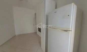 Imagem 6: Kitnet/Conjugado - / Residencial / Centro