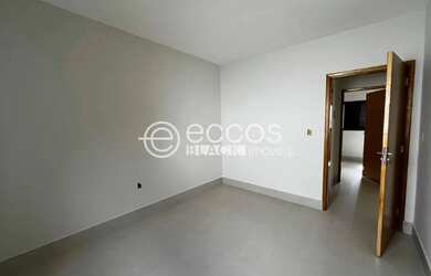 Imagem 6: Casa à venda, 3 quartos, 1 suíte, 2 vagas, São Jorge - Uberlândia/MG