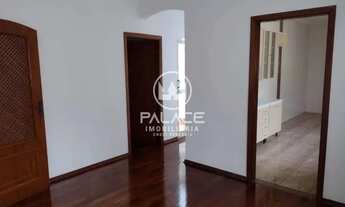 Imagem 3: Casa de rua - / Residencial / Vila Grego