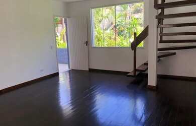 Imagem 4: Casa em condomínio no Alto, 160m2, varanda com jardim, 4 quartos e dependencias