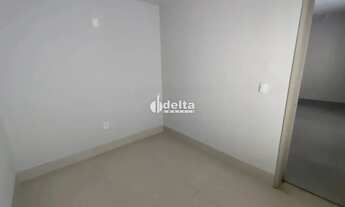 Imagem 6: Casa com 3 quartos sendo 1 suíte, disponível para locação no bairro Cidade Jardim em Uberl