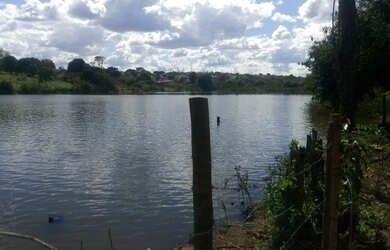 Imagem 5: Sítio de 3000 m² com fundos na Lagoa dos Guicem com Casa