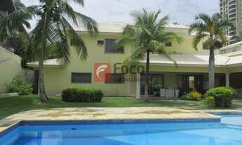 Imagem 3: BARRA DA TIJUCA. CONDOMÍNIO DE MANSÕES MALIBU. 906 METROS 4 SUÍTES PISCINA. 2 VAGAS