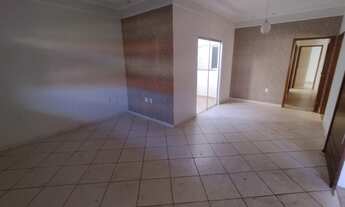 Imagem 2: Excelente Casa em Condomínio - 3 Quartos com Armários, Suíte, Varanda Gourmet, Piscina