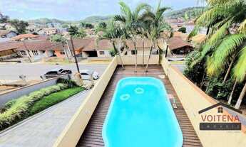 Imagem 3: Casa com 4 dormitórios para alugar, 262 m² por R$ 3.000,00/mês - Petrópolis - Joinville/SC