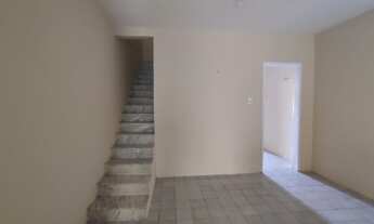 Imagem 6: Casa para venda possui 120 metros quadrados com 3 quartos em Parquelândia - Fortaleza - Ce