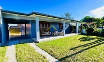 Imagem 3: Casa com 05 dormitórios e salão de festas, à 100 metros do mar em Atlântida Sul Ref.:099