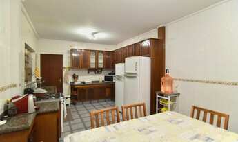 Imagem 5: Sobrado para venda com 250 metros quadrados com 3 quartos