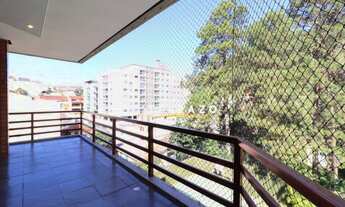 Imagem 2: Excelente apartamento, todo reformado, com 172m³ e três quartos no Alto - Teresópolos/RJ