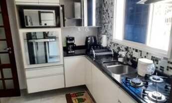 Imagem 5: SOBRADO com 3 dormitórios à venda com 195m² por R$ 745.000,00 no bairro Santa Felicidade