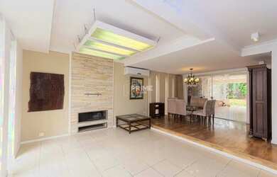 Imagem 6: Exuberante casa no estilo neoclássico em condomínio à venda, 313,20m², 5 Quartos, 1 Suíte