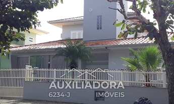 Imagem: Excelente casa a 50 metros da praia em Barra