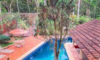 Imagem: Linda Casa com terreno plano e lazer completo