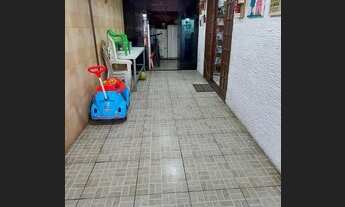 Imagem 7: Casa à Venda com 4 banheiros, 4 quartos, garagem com churrasqueira, vaga para 3 carros e t