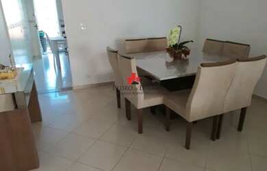 Imagem 3: Sobrado frontal com 3 dormitórios sendo 1 suíte e 4 vagas, Vila Ré