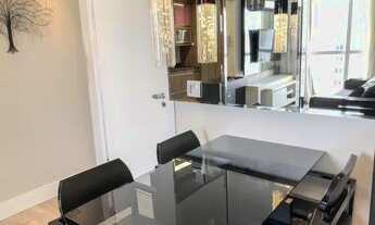 Imagem 2: MOBILIADO E EQUIPADO. 2 quartos (1 suíte), churrasqueira, sacada e vista. Infra estrutura