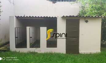 Imagem 6: Casa para aluguel de aproximadamente 452 m² de área construída com 04 quartos e 03 suítes