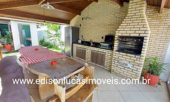 Imagem 3: Casa para venda tem 245 metros quadrados com 5 suítes