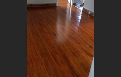 Imagem 2: Casa assobrada de dois dormitórios, 2 vagas, quintal, com 95 m2