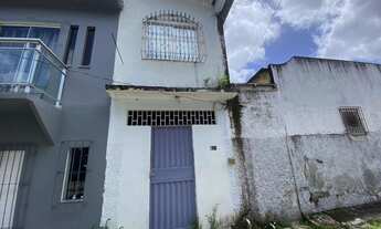 Imagem: ALUGO EXCELENTE CASA COM DOIS PAVIMENTOS