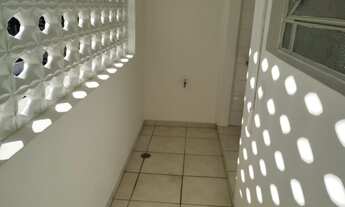 Imagem 4: Apartamento de um dormitorio com 70 m2 - Ótimo Local