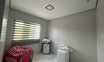 Imagem 6: Lindo Sobrado com 4 Suítes, com Banheira Hidromassagem Jacuzzi