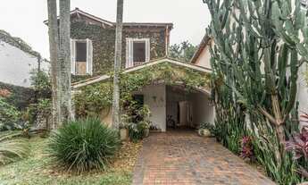 Imagem: Casa com 4 dormitórios, sendo 1 suíte