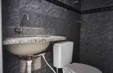 Imagem 2: Ótima casa de 02 quartos, no 1° andar