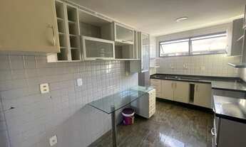 Imagem 5: Apartamento para aluguel possui 165 metros quadrados com 3 quartos Manaira