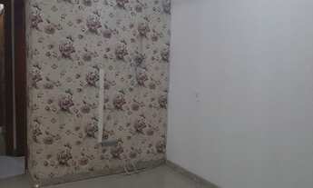 Imagem 3: Alugo casa geminada no Bairro Sta Regina em Itajaí, no início do Bairro, bem localizada