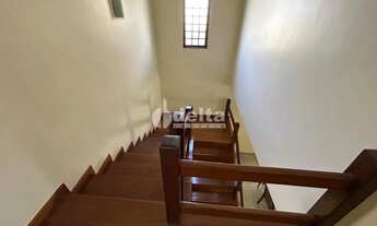 Imagem 7: Casa residencial com 4 quartos sendo 1 suíte disponível para locação e venda no bairro San