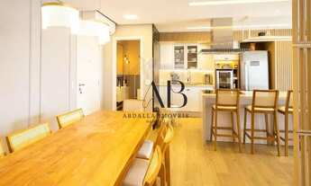 Imagem 6: Amplo Apartamento com 2 Suítes, Vista Livre e Acabamento de Alto Padrão no Centro!