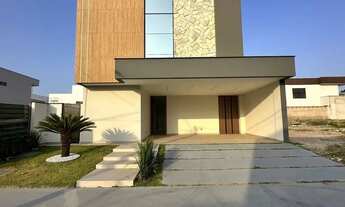 Imagem: Sobrado para venda tem 348 metros quadrados