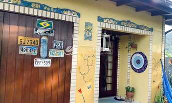 Imagem 3: Casa à venda com 4 dormitórios, perto da praia na Armação do Pântano do Sul, em Florianópo