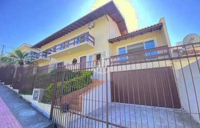 Imagem 6: Casa 4 Quartos com 1 Suíte e 242m² - Barreiros