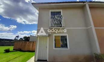 Imagem: Sobrado Encantador em Condomínio Fechado