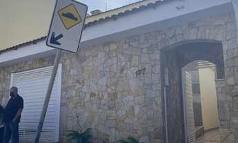 Imagem 2: Sobrado para venda possui 332 metros quadrados com 4 quartos em Vila Maria Alta - São Paul