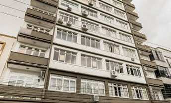 Imagem 2: Apartamento com 2 dormitórios, 86 m² por R$ 370.000 - Prox. ao Hospital de Clínicas - Port