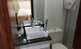 Imagem 2: Apartamento 3 quartos 2 banheiros com armários planejados e ar condicionado