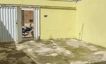 Imagem 3: Casa para venda possui 100 metros quadrados com 2 quartos em Passaré - Fortaleza - Ceará