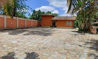 Imagem 3: Casa com 5 suítes, no Monte Olivete, acesso à cachoeira e piscina