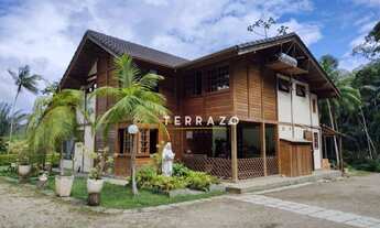 Imagem: Casa com 4 quartos à venda, 216 m² por