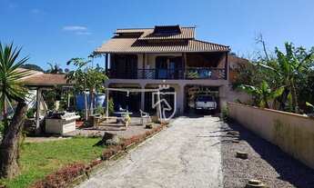 Imagem 2: Sobrado com 3 dormitórios à venda, 270 m² por R$ 598.000,00 - Princesa do Mar - Itapoá/SC